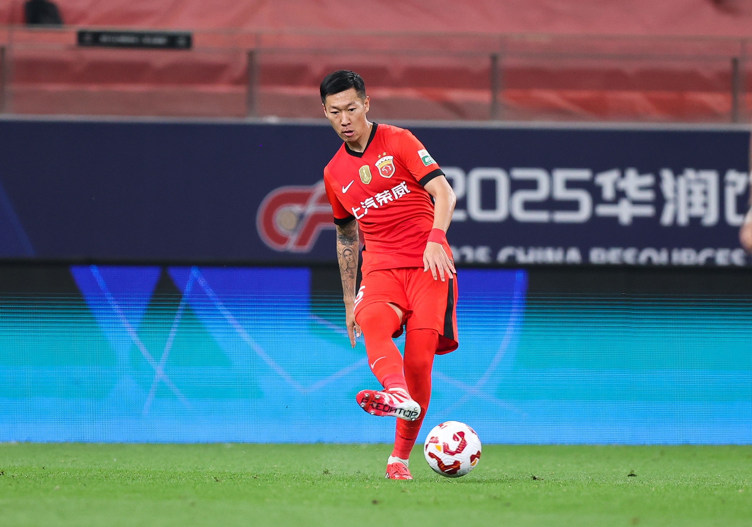 攻略-包含赛前波尔图备战足总杯,调整名单细节曝光,压力陡增,年轻球员得到机会的词条