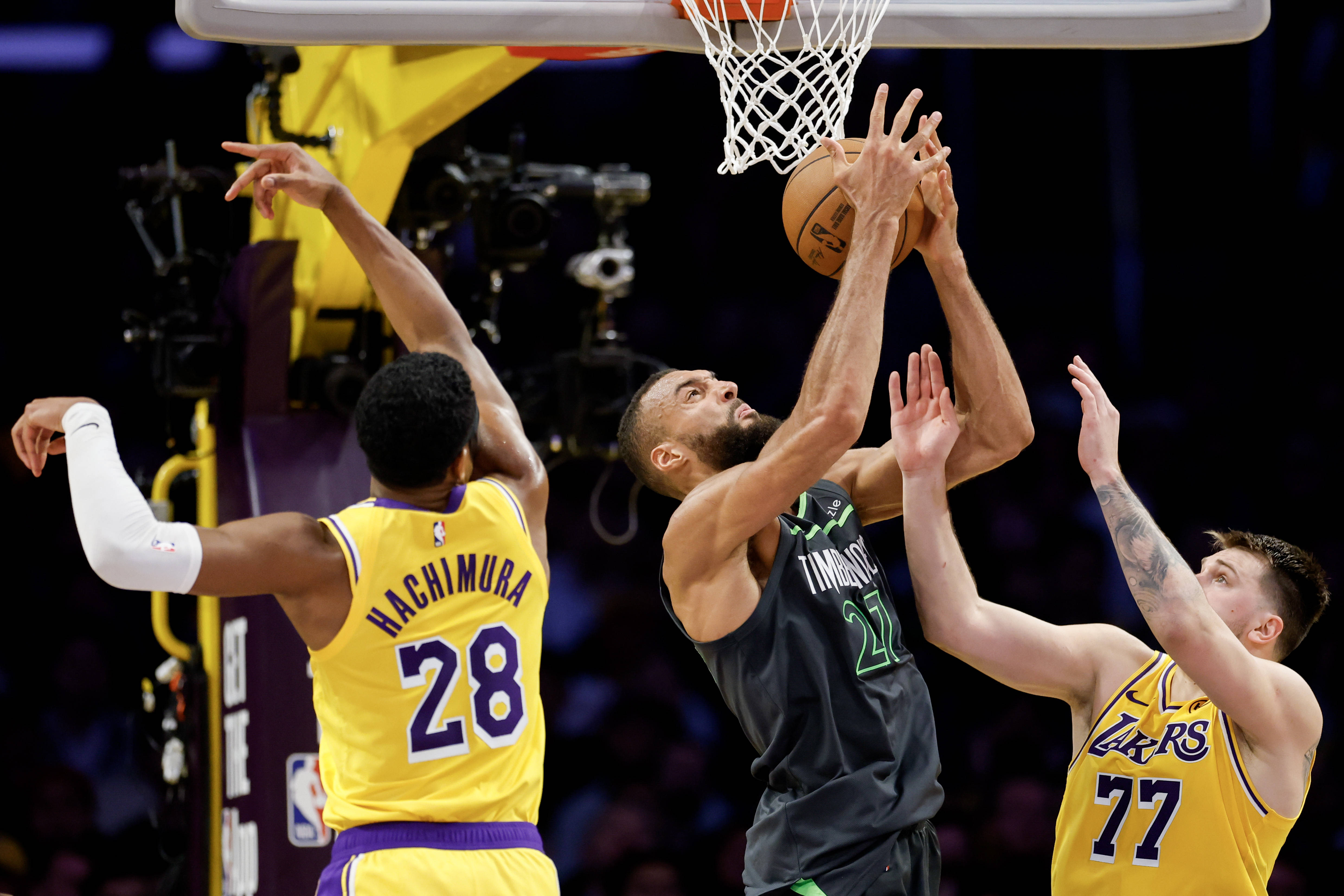 英雄联盟战争学院-赛后马赛调整名单以备NBA季后赛,主帅复盘环节打磨,球迷炸锅,细节决定成败的简单介绍