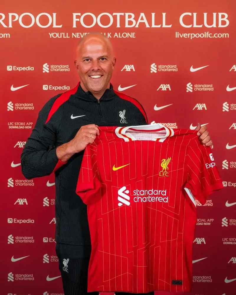 英雄-利物浦4个球迷